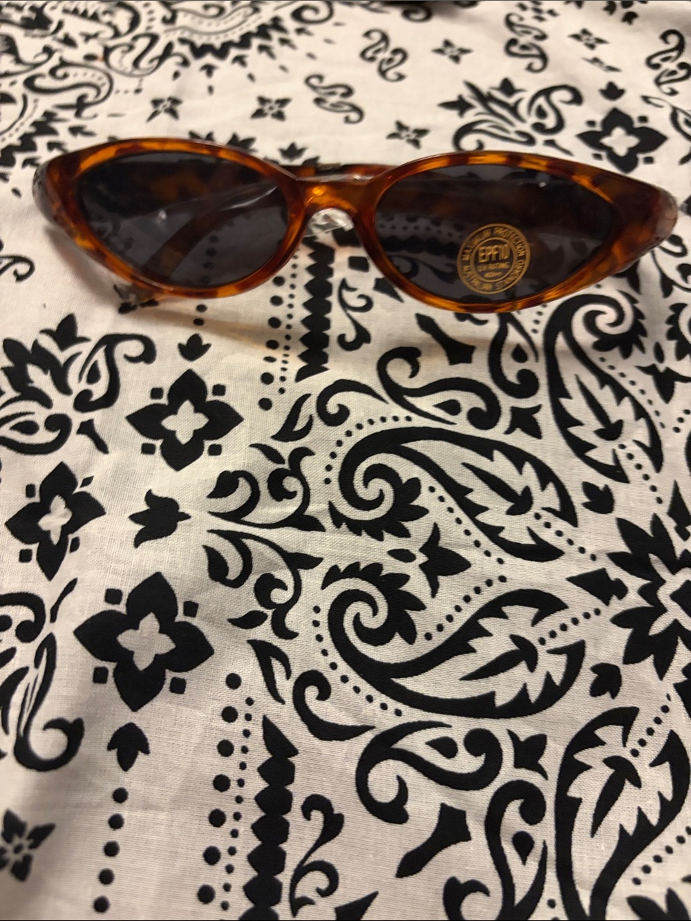 Tortoiseshell Cat-Eye Sunglasses - Brown